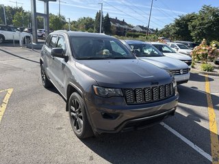 Jeep Grand Cherokee Altitude 4WD 2021 à Montréal, Québec - 2 - w320h240px