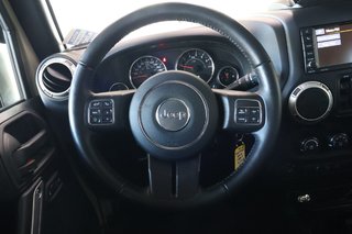 Jeep Wrangler Unlimited  2017 à Montréal, Québec - 10 - w320h240px
