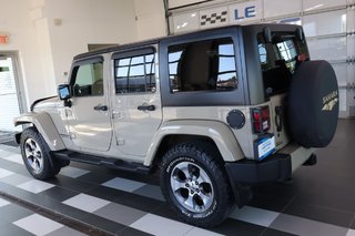 Jeep Wrangler Unlimited  2017 à Montréal, Québec - 19 - w320h240px