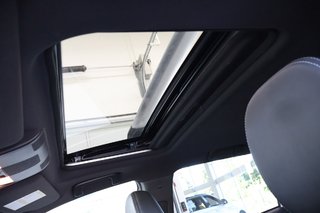 2020 Mitsubishi OUTLANDER PHEV in Montreal, Quebec - 6 - w320h240px