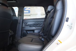 2020 Mitsubishi OUTLANDER PHEV in Montreal, Quebec - 23 - w320h240px