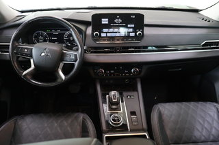 Mitsubishi OUTLANDER PHEV SEL CERTIFIÉ INSPECTÉ 2023 à Montréal, Québec - 3 - w320h240px