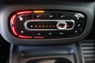 smart fortwo electric drive  2018 à Montréal, Québec - 15 - w320h240px