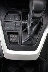 2019 Toyota RAV4 in Montreal, Quebec - 17 - w320h240px