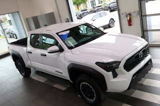 Toyota Tacoma  2024 à Montréal, Québec - 9 - w320h240px