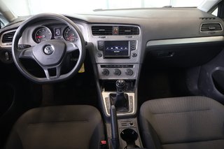 2017 Volkswagen Golf in Montreal, Quebec - 3 - w320h240px
