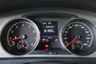 2017 Volkswagen Golf in Montreal, Quebec - 4 - w320h240px