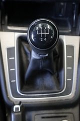 2017 Volkswagen Golf in Montreal, Quebec - 14 - w320h240px