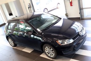 2017 Volkswagen Golf in Montreal, Quebec - 9 - w320h240px