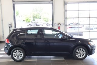 2017 Volkswagen Golf in Montreal, Quebec - 21 - w320h240px