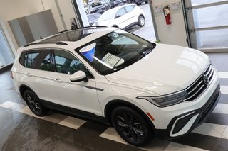 2022 Volkswagen Tiguan in Montreal, Quebec - 10 - w320h240px