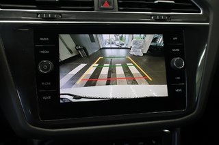 2022 Volkswagen Tiguan in Montreal, Quebec - 15 - w320h240px