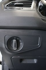 2022 Volkswagen Tiguan in Montreal, Quebec - 19 - w320h240px