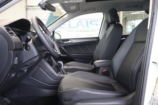 2022 Volkswagen Tiguan in Montreal, Quebec - 2 - w320h240px