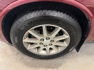 Buick Enclave  2015 à L'Étang-du-Nord, Québec - 4 - w320h240px