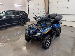 Can-Am Outlander 800  2012 à L'Étang-du-Nord, Québec - 2 - w320h240px