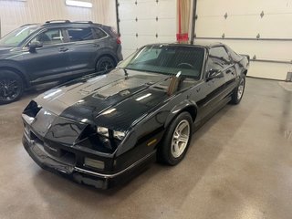 Chevrolet CAMARO IROQ Z CAMARO 1988 à L'Étang-du-Nord, Québec - 3 - w320h240px