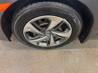 2020 Honda Civic Sedan LX in L'Étang-du-Nord, Quebec - 4 - w320h240px