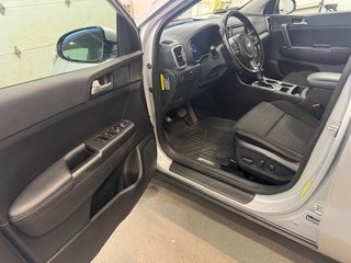 Kia Sportage  2017 à L'Étang-du-Nord, Québec - 5 - w320h240px