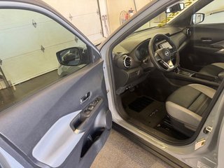2022 Nissan KICKS SR in L'Étang-du-Nord, Quebec - 6 - w320h240px