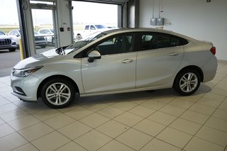 2018  Cruze LT in Leduc, Alberta - 2 - w320h240px