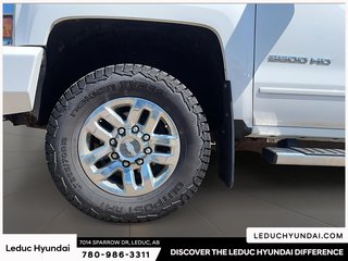 2017 Chevrolet Silverado 3500HD LT in Leduc, Alberta - 6 - w320h240px