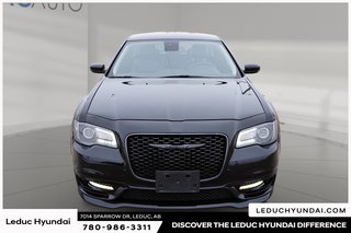 2022 Chrysler 300 Touring L in Leduc, Alberta - 2 - w320h240px