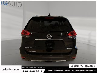 2017 Nissan Rogue SL in Leduc, Alberta - 3 - w320h240px