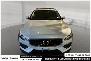 2022 Volvo V60 Cross Country T5 AWD in Leduc, Alberta - 2 - w320h240px