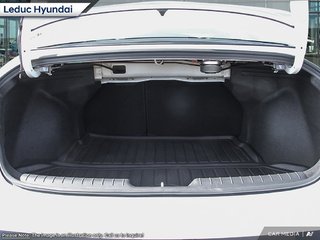 2025 Hyundai Elantra Hybrid Luxury in Leduc, Alberta - 6 - w320h240px