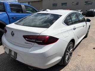 2018 Buick Regal Sportback in Mont-Tremblant, Quebec - 4 - w320h240px