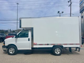 Chevrolet EXPRESS CUTAWAY 139¨ (1WT)  2025 à Mont-Tremblant, Québec - 2 - w320h240px