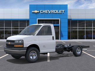 Chevrolet EXPRESS CUTAWAY 3500  2025 à Mont-Tremblant, Québec - 2 - w320h240px