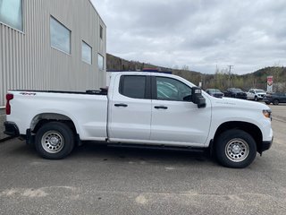 Chevrolet Silverado 1500  2024 à Mont-Tremblant, Québec - 2 - w320h240px
