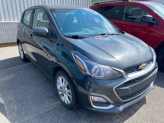 Chevrolet Spark  2019 à Mont-Tremblant, Québec - 3 - w320h240px