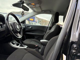 2021 Jeep Compass in Mont-Tremblant, Quebec - 6 - w320h240px