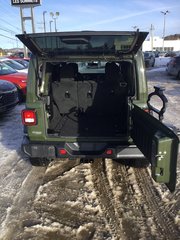 Jeep Wrangler  2021 à Mont-Tremblant, Québec - 4 - w320h240px