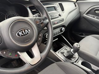 Kia Rondo  2014 à Mont-Tremblant, Québec - 6 - w320h240px