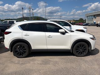 Mazda CX-5  2021 à Mont-Tremblant, Québec - 2 - w320h240px