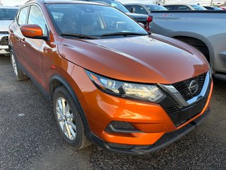Nissan Qashqai  2023 à Mont-Tremblant, Québec - 2 - w320h240px