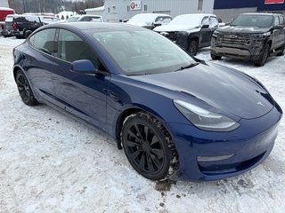 Tesla Model 3  2022 à Mont-Tremblant, Québec - 3 - w320h240px