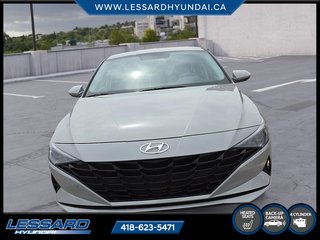 Hyundai Elantra Essential Manuel. 2022 à Québec, Québec - 2 - px