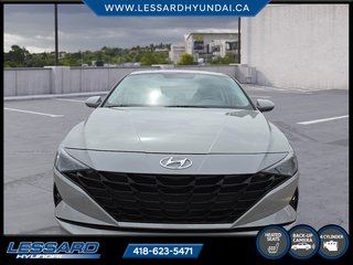 Hyundai Elantra Essential Manuel. 2022 à Québec, Québec - 3 - px