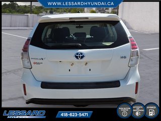 2017 Toyota Prius v in Québec, Quebec - 3 - px