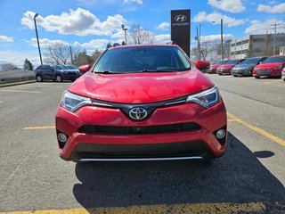 Toyota RAV4 Limited awd. 2016 à Québec, Québec - 2 - px