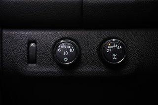 2022 GMC Canyon CREW 4X4 ELEVATION SHORT BOX|CARPLAY|7 DISPLAY in Ajax, Ontario at Lakeridge Auto Gallery - 3 - w320h240px