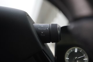 2023 Lexus ES 250 AWD PREMIUM|WIRELESS|MOONROOF|H/V FRONT SEATS in Ajax, Ontario at Lexus of Lakeridge - 5 - w320h240px