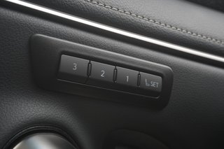 2025 Lexus ES 300h LUXURY in Ajax, Ontario at Lexus of Lakeridge - 3 - w320h240px