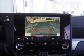 2025 Lexus GX 550 SIGNATURE|ROOF RAILS|14 DISPLAY|WIRELESS| in Ajax, Ontario at Lexus of Lakeridge - 4 - w320h240px