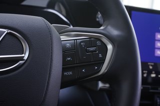 2023 Lexus NX 250 AWD SIGNATURE|CARPLAY|HEATED FRONT SEATS in Ajax, Ontario at Lexus of Lakeridge - 4 - w320h240px